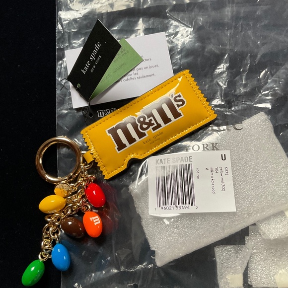 Kate Spade M&M Limited Edition 3D Packet Keychain Bag Charm - Picture 1 of 4